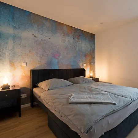 Casa 2 * Lorsch